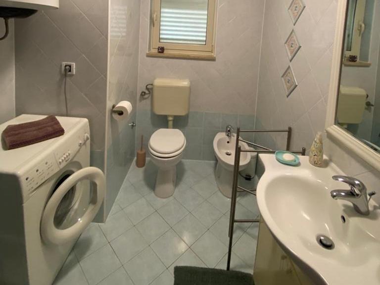 Apartment Laetitia Kaštelir Kültér fotó