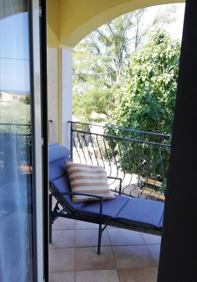 Apartment Laetitia Kaštelir Kültér fotó