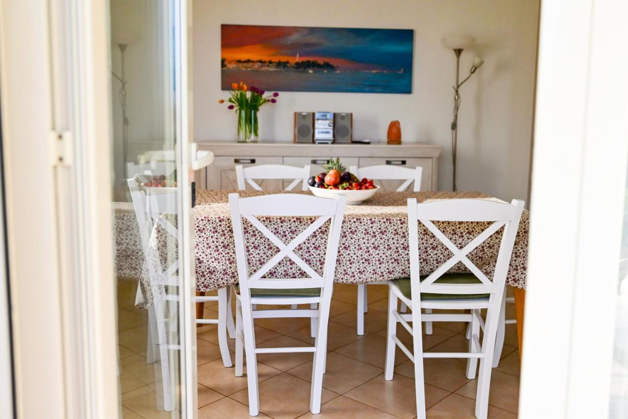 Apartment Laetitia Kaštelir Kültér fotó
